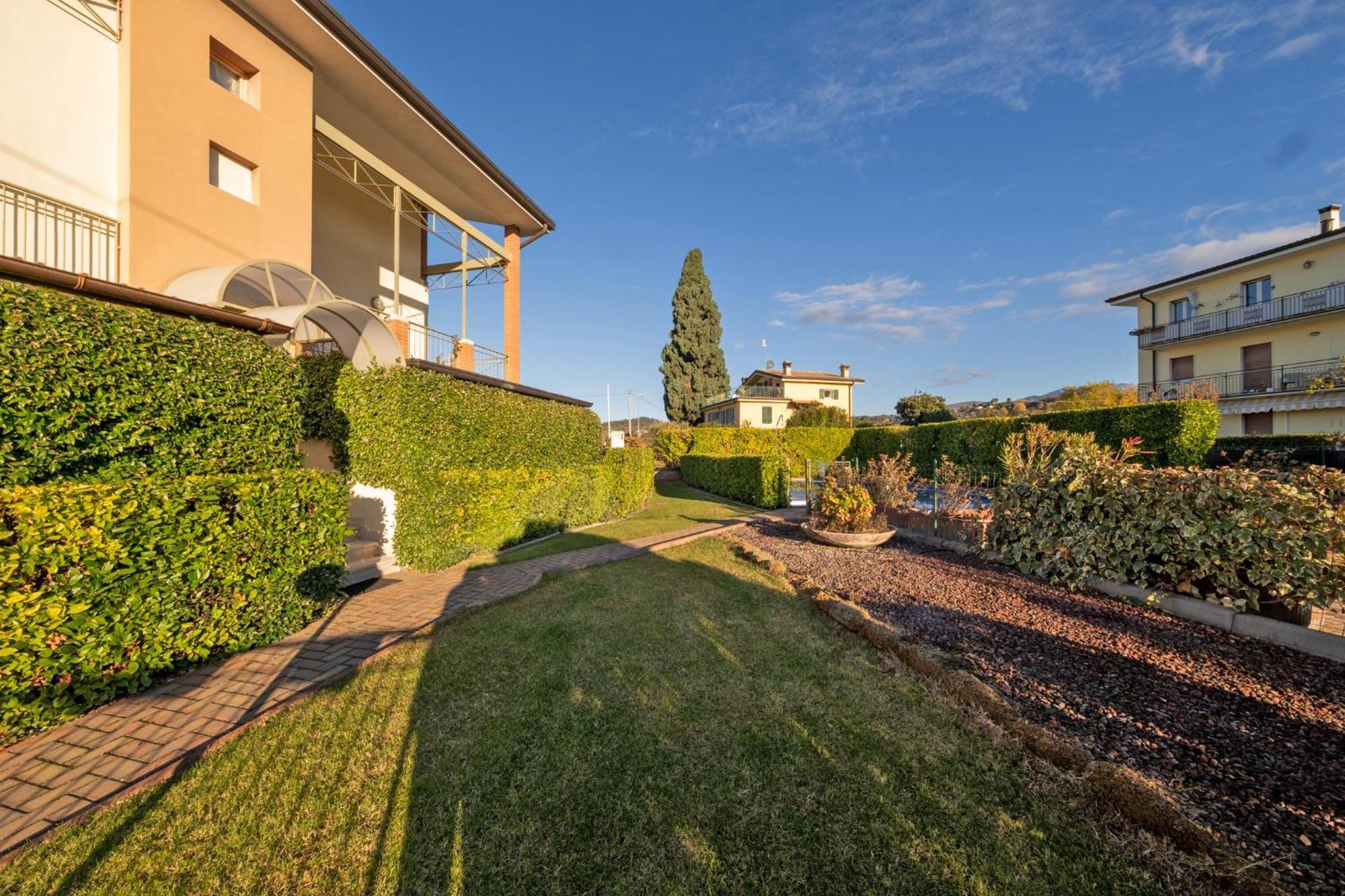 Apartmentsgarda - Rosa Chiare Bardolino Exterior foto